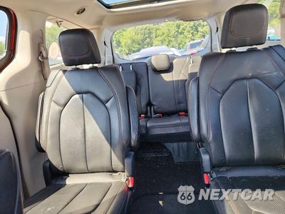 Zdjęcie 10 z 13 samochodu: 2018 CHRYSLER PACIFICA TOURING L PLUS VIN:2C4RC1EG2JR157059 - miniatura