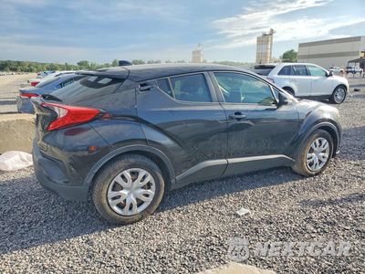 Trzecie zdjęcie samochodu z tyłu: 2020 TOYOTA C-HR LE VIN:JTNKHMBX1L1087405 - miniatura