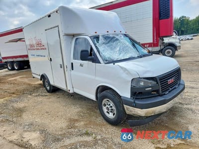 Czwarte zdjęcie samochodu z boku: 2020 GMC SAVANA BOX - BOX TRUCK VIN:1GD07RFG0L1139642 - miniatura