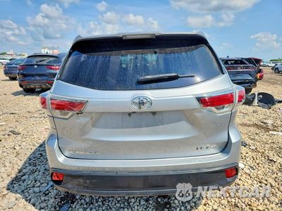 Zdjęcie 6 z 13 samochodu: 2015 TOYOTA HIGHLANDER LE VIN:5TDBKRFH3FS173442 - miniatura