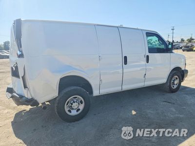 Trzecie zdjęcie samochodu z tyłu: 2019 CHEVROLET EXPRESS 2500 CARGO DELIVERY VAN VIN:1GCWGAFP9K1347677 - miniatura