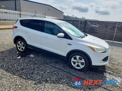 Czwarte zdjęcie samochodu z boku: 2014 FORD ESCAPE SE VIN:1FMCU0G96EUD52095 - miniatura