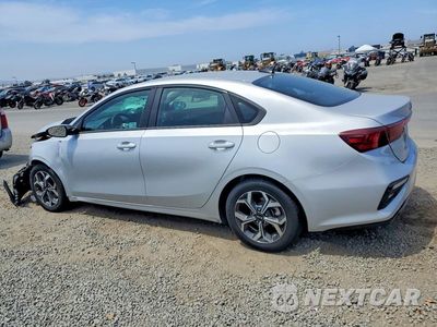 Drugie zdjęcie samochodu z przodu: 2021 KIA FORTE LXS VIN:3KPF24AD0ME310594 - miniatura