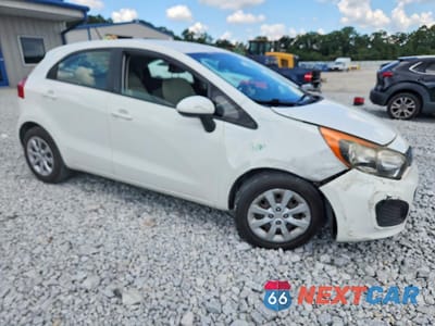 Czwarte zdjęcie samochodu z boku: 2013 KIA RIO 5-DOOR EX VIN:KNADN5A33D6284717 - miniatura