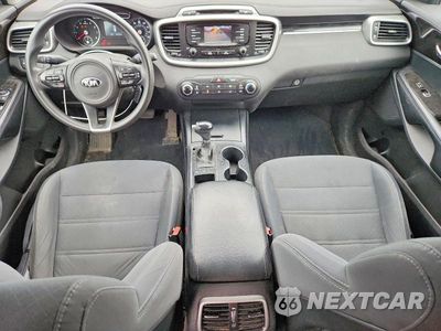 Zdjęcie 8 z 13 samochodu: 2016 KIA SORENTO LX VIN:5XYPGDA38GG087337 - miniatura