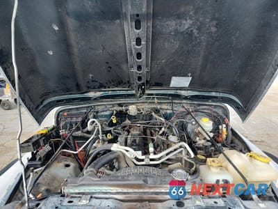 Zdjęcie 12 z 13 samochodu: 2005 JEEP WRANGLER X VIN:1J4FA39S15P358777 - miniatura
