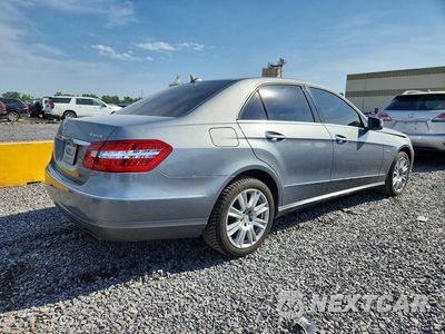 Trzecie zdjęcie samochodu z tyłu: 2012 MERCEDES-BENZ E 350 4MATIC VIN:WDDHF8JB7CA532141 - miniatura