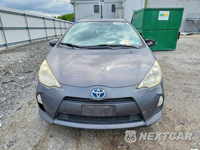 Piąte zdjęcie samochodu w środku: 2012 TOYOTA PRIUS C TWO VIN:JTDKDTB32C1012767 - miniatura