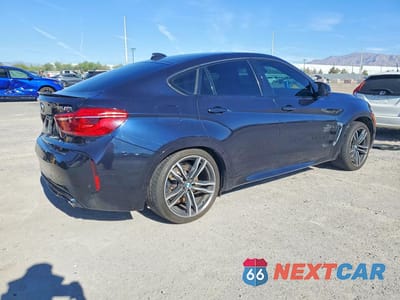 Trzecie zdjęcie samochodu z tyłu: 2017 BMW X6 M VIN:5YMKW8C3XH0U72379 - miniatura