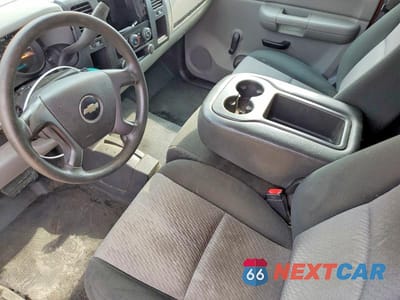 Zdjęcie 8 z 12 samochodu: 2009 CHEVROLET SILVERADO K1500 VIN:1GCEK14089Z186993 - miniatura