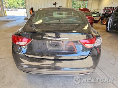 Zdjęcie 6 z 12 samochodu: 2015 CHRYSLER 200 S VIN:1C3CCCBG9FN505874 - miniatura