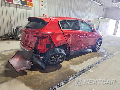 Trzecie zdjęcie samochodu z tyłu: 2021 KIA SPORTAGE LX VIN:KNDPMCAC8M7884103 - miniatura