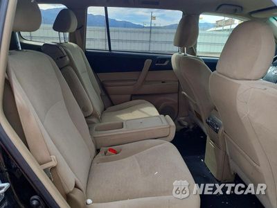 Zdjęcie 10 z 12 samochodu: 2011 TOYOTA HIGHLANDER BASE VIN:5TDBK3EHXBS061567 - miniatura