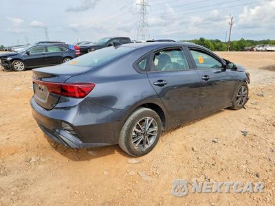 Trzecie zdjęcie samochodu z tyłu: 2024 KIA FORTE LXS VIN:3KPF24AD5RE723716 - miniatura