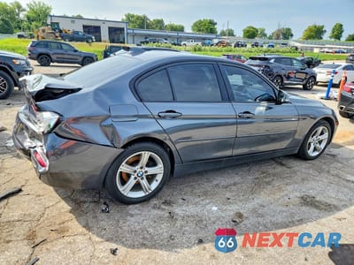 Trzecie zdjęcie samochodu z tyłu: 2015 BMW 328 XI SULEV VIN:WBA3B5G59FNS20140 - miniatura