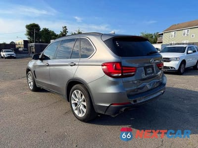 Trzecie zdjęcie samochodu z tyłu: 2016 BMW X5 XDRIVE35I VIN:5UXKR0C52G0U10569 - miniatura