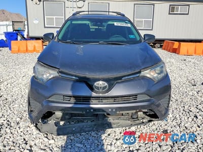 Piąte zdjęcie samochodu w środku: 2018 TOYOTA RAV4 LE VIN:2T3ZFREV9JW492281 - miniatura