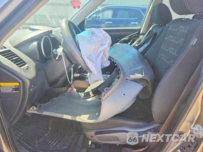 Zdjęcie 7 z 14 samochodu: 2013 KIA SOUL + VIN:KNDJT2A62D7599152 - miniatura