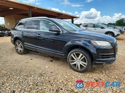 Czwarte zdjęcie samochodu z boku: 2013 AUDI Q7 PREMIUM PLUS VIN:WA1LMAFE8DD004879 - miniatura
