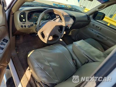 Zdjęcie 8 z 13 samochodu: 2002 TOYOTA TUNDRA LMT VIN:5TBRT38172S311107 - miniatura