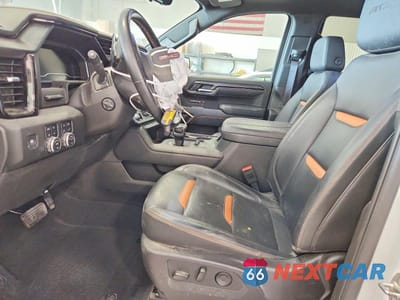 Zdjęcie 7 z 13 samochodu: 2025 GMC SIERRA K1500 AT4 VIN:3GTUUEEL4SG101661 - miniatura