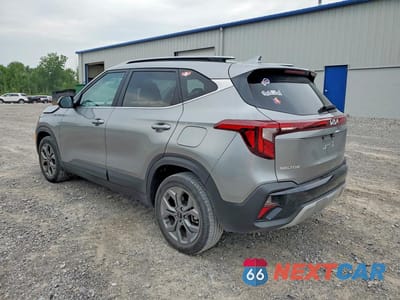 Drugie zdjęcie samochodu z przodu: 2024 KIA SELTOS S VIN:KNDEUCAA7R7540923 - miniatura