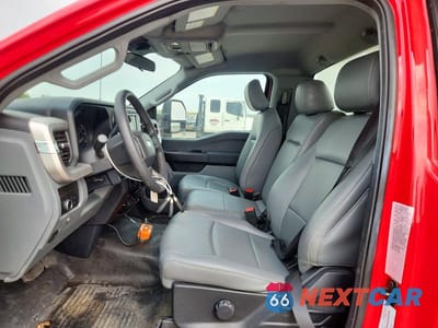 Zdjęcie 7 z 12 samochodu: 2024 FORD F550 SUPER DUTY DUMP TRUCK VIN:1FDUF5HN8RDA25596 - miniatura