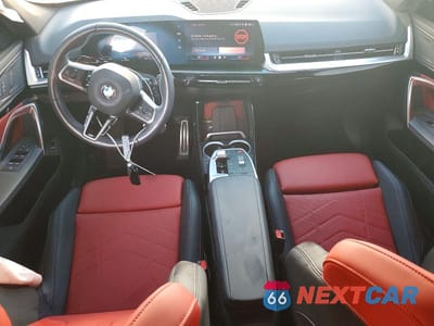 Zdjęcie 8 z 13 samochodu: 2024 BMW X1 XDRIVE28I VIN:WBX73EF07R5Y41097 - miniatura