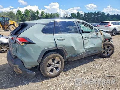 Trzecie zdjęcie samochodu z tyłu: 2022 TOYOTA RAV4 XLE VIN:2T3P1RFV2NW270708 - miniatura