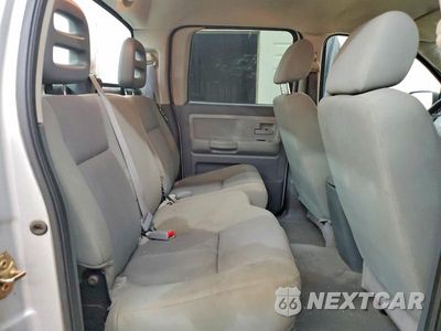 Zdjęcie 10 z 12 samochodu: 2006 DODGE DAKOTA QUAD SLT VIN:1D7HE48K46S635372 - miniatura