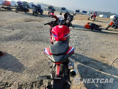 Zdjęcie 6 z 9 samochodu: 2025 HONDA CBR500 RA VIN:MLHPC7054S5101930 - miniatura