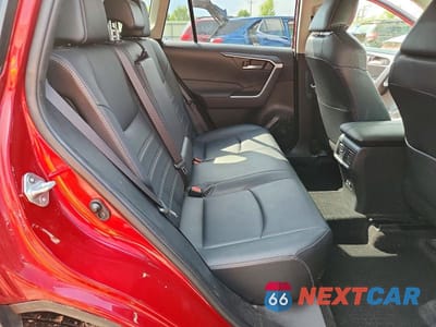 Zdjęcie 11 z 13 samochodu: 2019 TOYOTA RAV4 XLE PREMIUM VIN:JTMA1RFVXKD036668 - miniatura