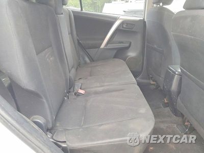 Zdjęcie 11 z 13 samochodu: 2015 TOYOTA RAV4 LE VIN:JTMBFREV0FJ013351 - miniatura
