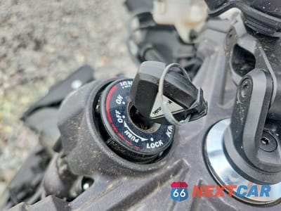 Zdjęcie 8 z 9 samochodu: 2025 KAWASAKI ZX636 K VIN:JKBZXJJ19SA022369 - miniatura