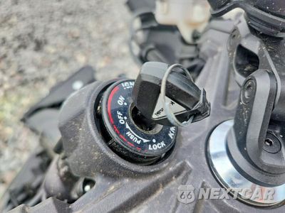 Zdjęcie 8 z 9 samochodu: 2025 KAWASAKI ZX636 K VIN:JKBZXJJ19SA022369 - miniatura