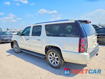 Drugie zdjęcie samochodu z przodu: 2011 GMC YUKON XL DENALI VIN:1GKS2MEF8BR167698 - miniatura
