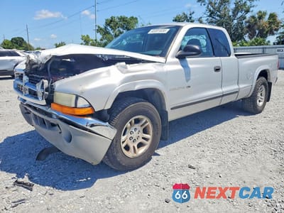 2002 DODGE DAKOTA SLT 1B7GL42N42S500546 - główne zdjęcie licytacji z USA - miniatura