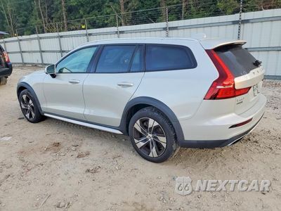Drugie zdjęcie samochodu z przodu: 2021 VOLVO V60 CROSS COUNTRY T5 MOMENTUM VIN:YV4102WK9M1069341 - miniatura