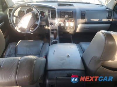 Zdjęcie 8 z 13 samochodu: 2010 TOYOTA TUNDRA DOUBLE CAB LIMITED VIN:5TFBY5F16AX124121 - miniatura