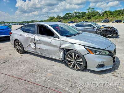 Czwarte zdjęcie samochodu z boku: 2020 NISSAN ALTIMA SR VIN:1N4BL4CV8LC114870 - miniatura