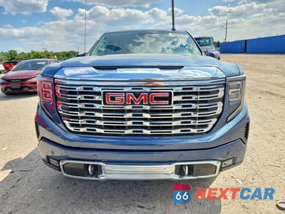 Piąte zdjęcie samochodu w środku: 2025 GMC SIERRA K1500 DENALI VIN:1GTUUGED8SZ312902 - miniatura