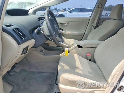 Zdjęcie 7 z 12 samochodu: 2011 TOYOTA PRIUS THREE VIN:JTDKN3DU8B0297594 - miniatura