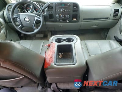 Zdjęcie 8 z 12 samochodu: 2012 CHEVROLET SILVERADO K2500 HEAVY DUTY VIN:1GC2KVC89CZ128612 - miniatura