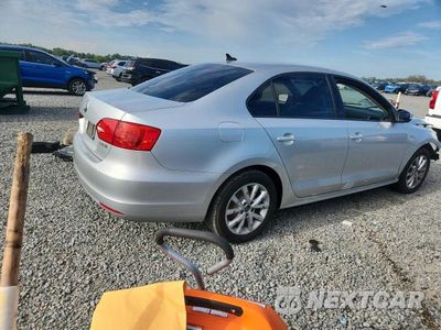 Trzecie zdjęcie samochodu z tyłu: 2011 VOLKSWAGEN JETTA SE VIN:3VWDX7AJ1BM303816 - miniatura
