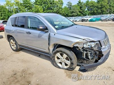 Czwarte zdjęcie samochodu z boku: 2015 JEEP COMPASS SPORT VIN:1C4NJDBB1FD271451 - miniatura
