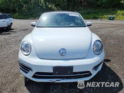 Piąte zdjęcie samochodu w środku: 2019 VOLKSWAGEN BEETLE S VIN:3VW5DAAT0KM510354 - miniatura