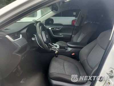 Zdjęcie 7 z 13 samochodu: 2022 TOYOTA RAV4 XLE VIN:2T3W1RFV8NW198151 - miniatura