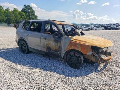 Czwarte zdjęcie samochodu z boku: 2022 KIA TELLURIDE EX VIN:5XYP3DHC7NG230339 - miniatura