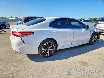 Trzecie zdjęcie samochodu z tyłu: 2018 TOYOTA CAMRY SE VIN:JTNB11HK0J3002523 - miniatura
