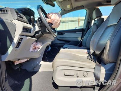 Zdjęcie 7 z 14 samochodu: 2019 HONDA ODYSSEY EXL VIN:5FNRL6H74KB055137 - miniatura